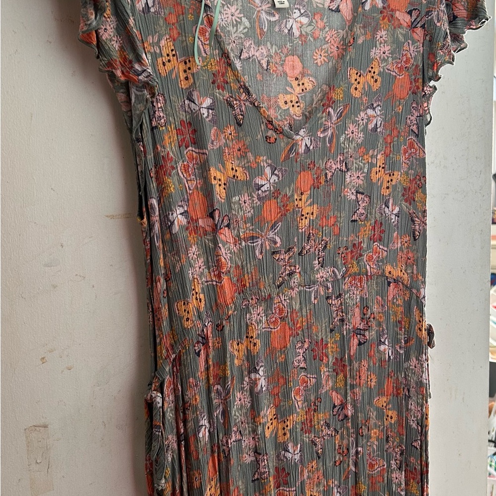 FRYE AND CO. Floral Maxi Dress in Orange and Pink - Picture 2 of 3